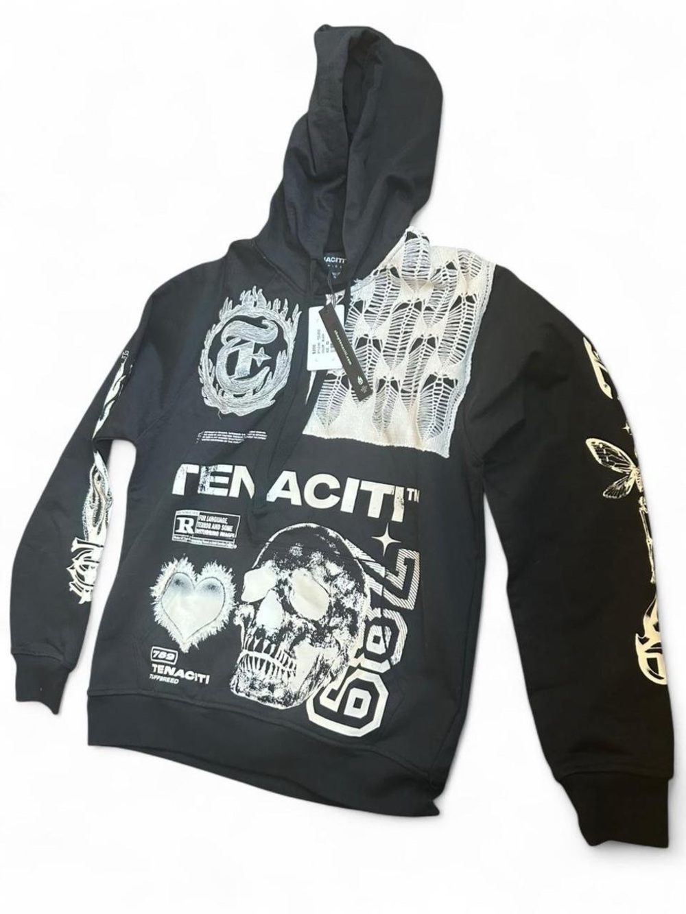 Tenaciti Studios Grunge/Goth black hoodie🖤
New with tags.
Size S